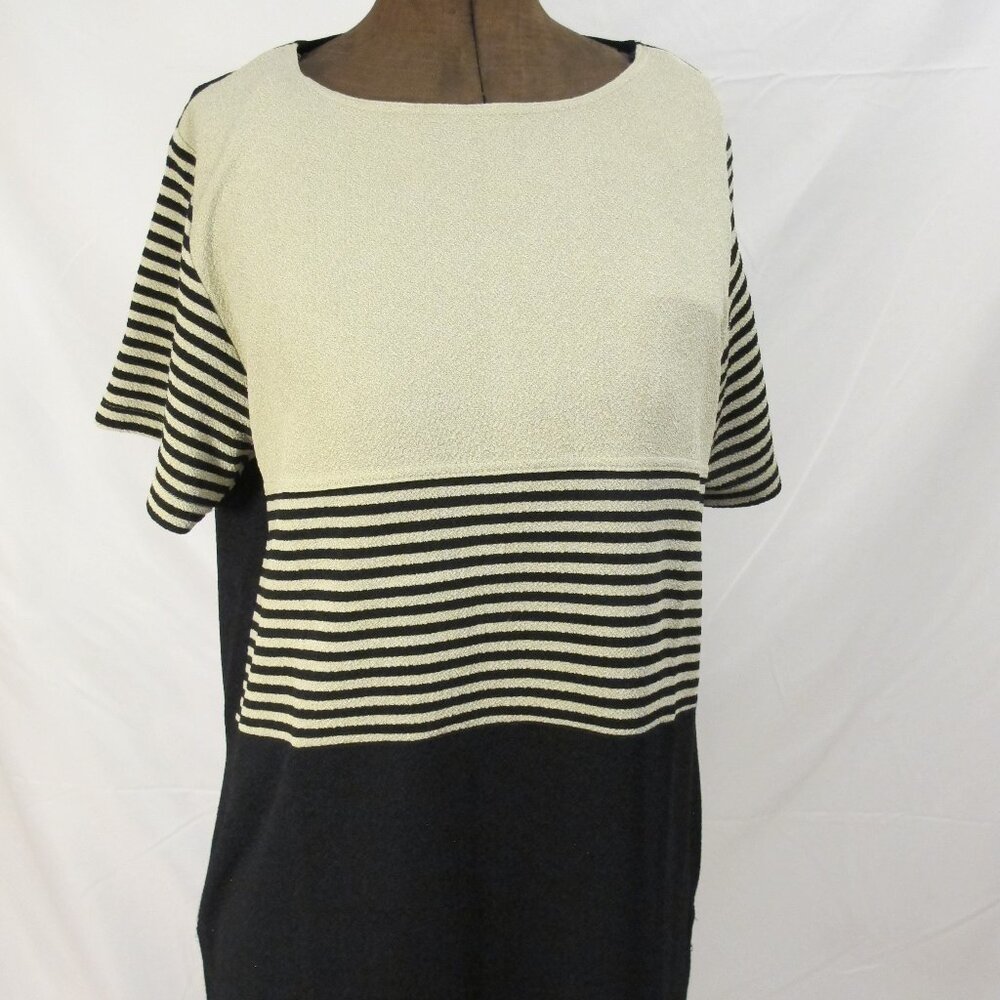 Nicole Studio New York short-sleeved light sage and black striped top  16